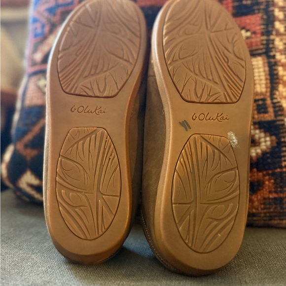 OluKai Brown Leather Women's Loafers - Picture 8 of 8